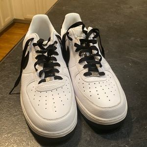 Nike Air Force 1 size 13 sneakers 2011 edition